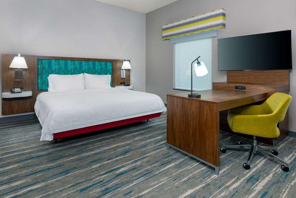 Hampton And Hartford/farmington Hotel Farmington